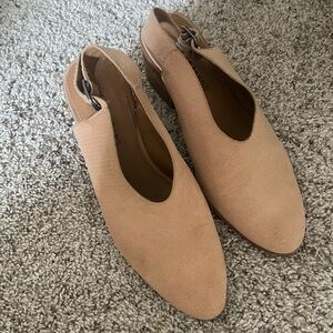 Lucky Brand Lideton Slingback Women’s Size 10 mule style heel - tan color